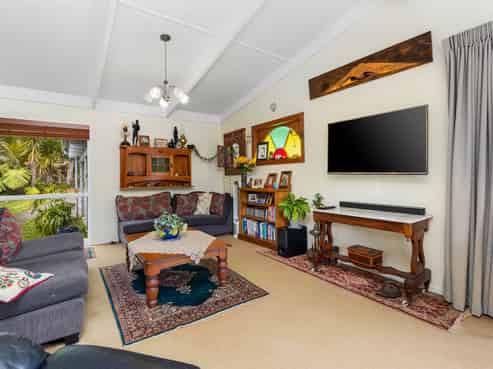 90 Lone Kauri Road, Karekare