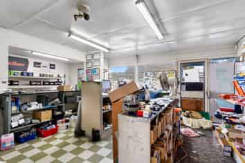 Rare Glen Innes Industrial 