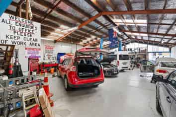 Rare Glen Innes Industrial 