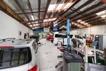 Rare Glen Innes Industrial 