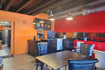 Trophy CBD Eatery with long lease