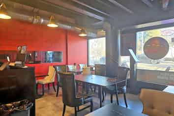 Trophy CBD Eatery with long lease
