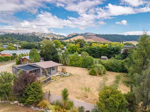 109 Hopkins Street, Luggate