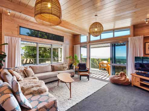 145 Karewa Parade, Papamoa