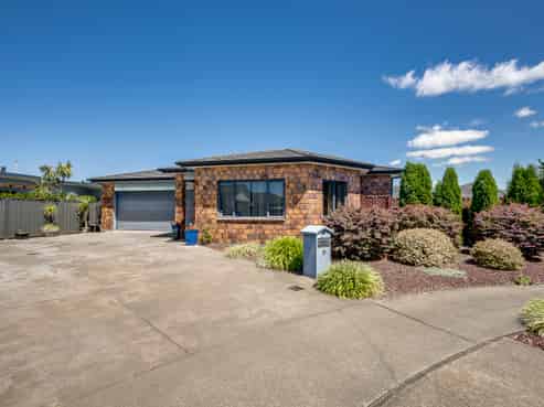 18 Portland Place, Poraiti