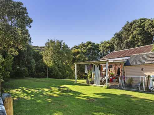 6 Rangi Street, Mokau