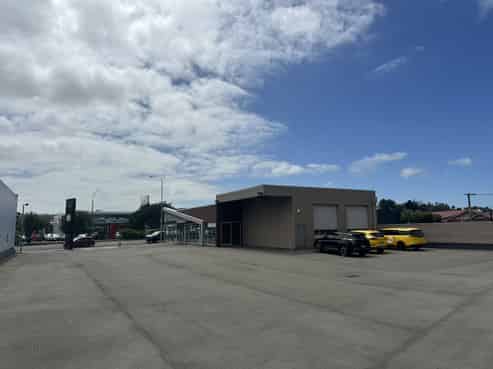 High Profile Andersons Bay Road Premises