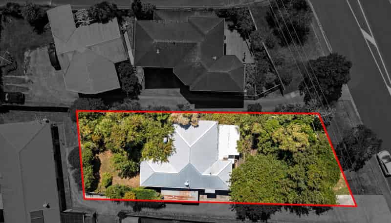 214 East Coast Road, Forrest Hill