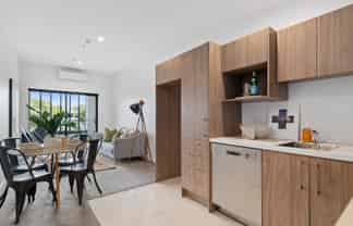1/85 Stanmore Road, Linwood