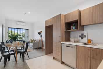 1/85 Stanmore Road, Linwood