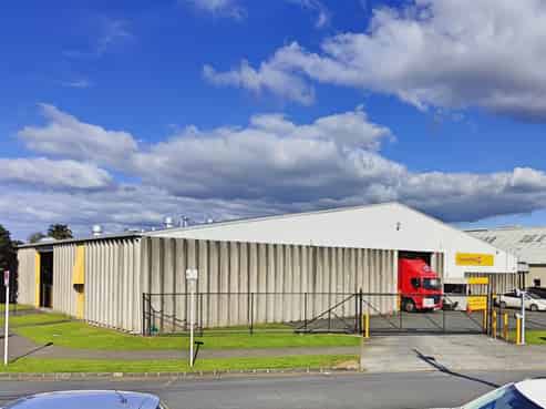 Morningside - 2000sqm warehouse with yard