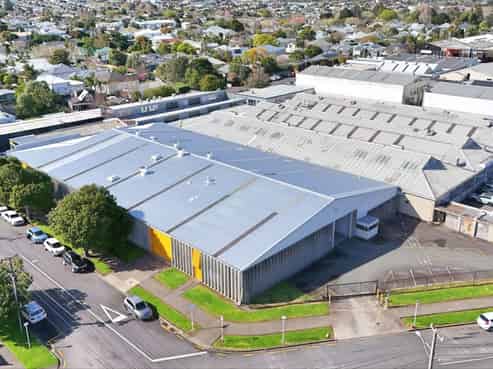 Morningside - 2000sqm warehouse with yard