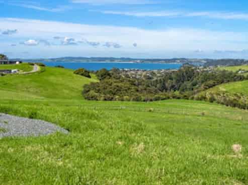 98 Cape Rodney Road, Leigh