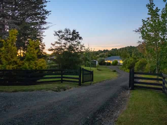 1232 Weranui Road, Wainui