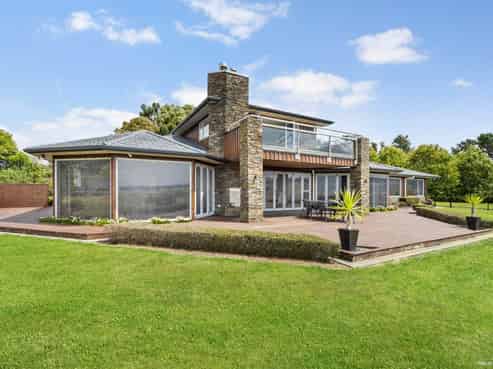 1237 Miranda Road, Miranda