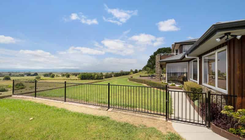 1237 Miranda Road, Miranda