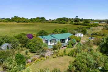 4 Bulls Road, Carters Beach