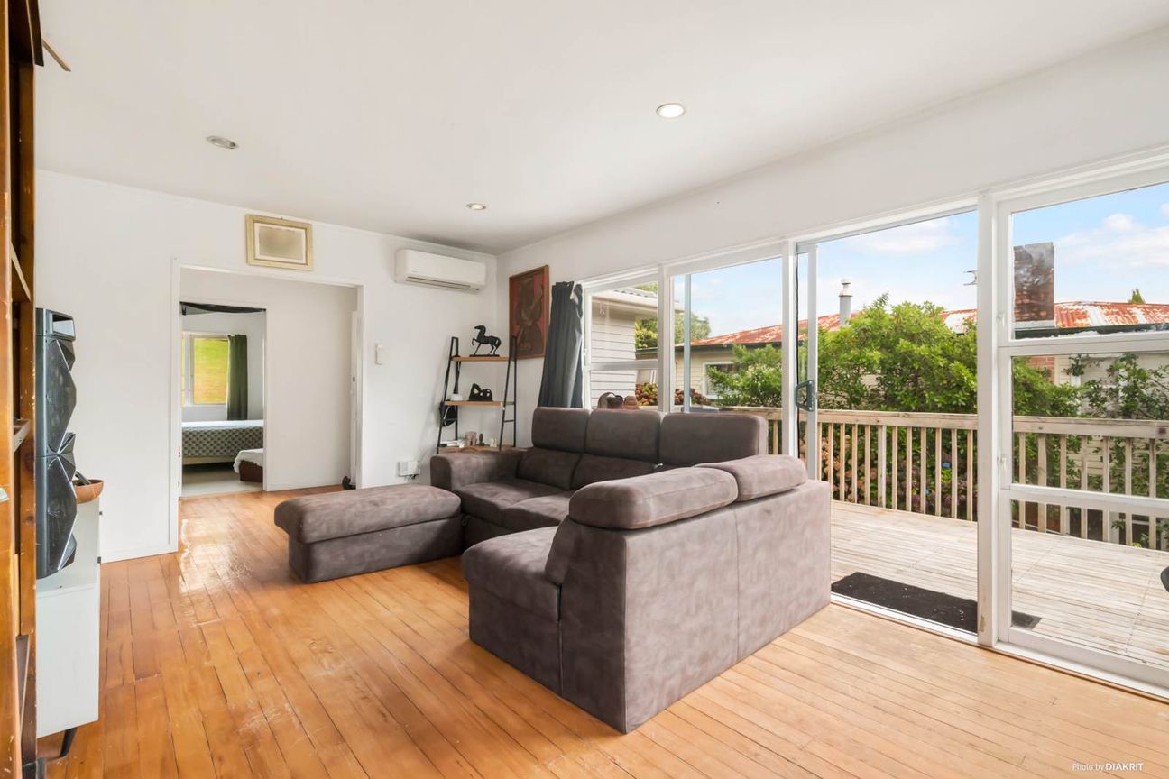 PRICE REDUCED: MAKE AN OFFER - Bild 2