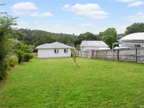 13 Vandeleur Avenue, Birkdale