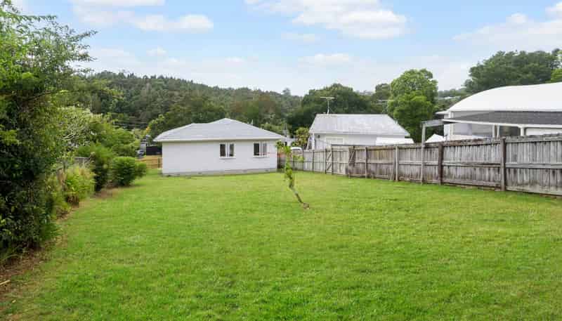 13 Vandeleur Avenue, Birkdale