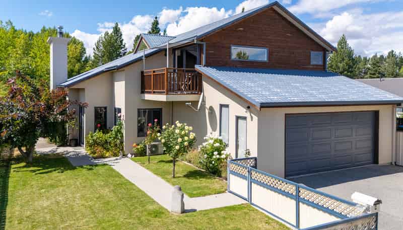 9 Spruce Close, Alexandra