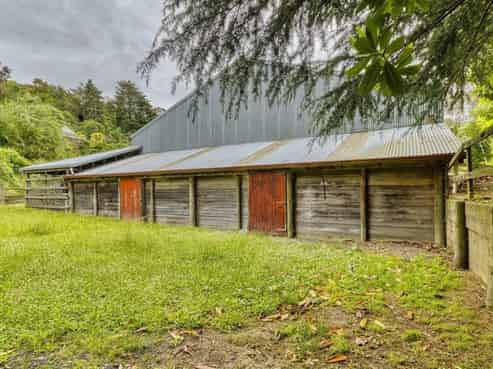 34E Main Street, Bluff Hill