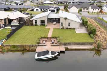  14 Torbay Avenue, Huntingdon