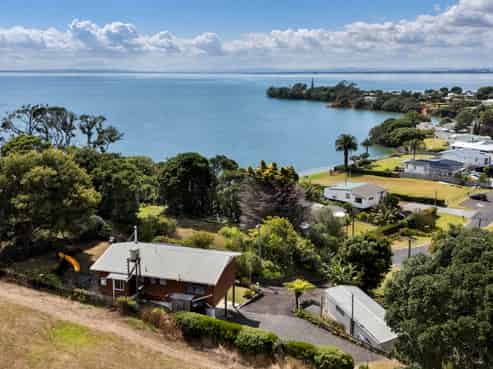 40A  Sergeant Road, Awhitu