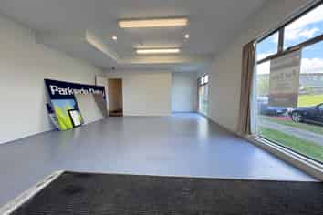 Coner Site Retail in Flat Bush