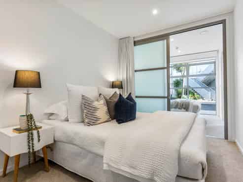 13/17 Link Crescent, Stanmore Bay
