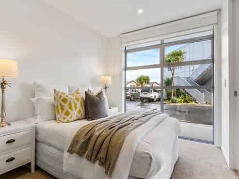 13/17 Link Crescent, Stanmore Bay