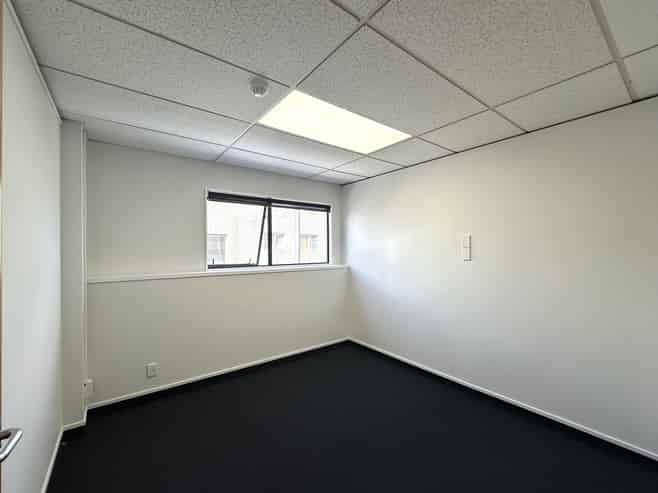 Te Heuheu Street - First Floor Offices