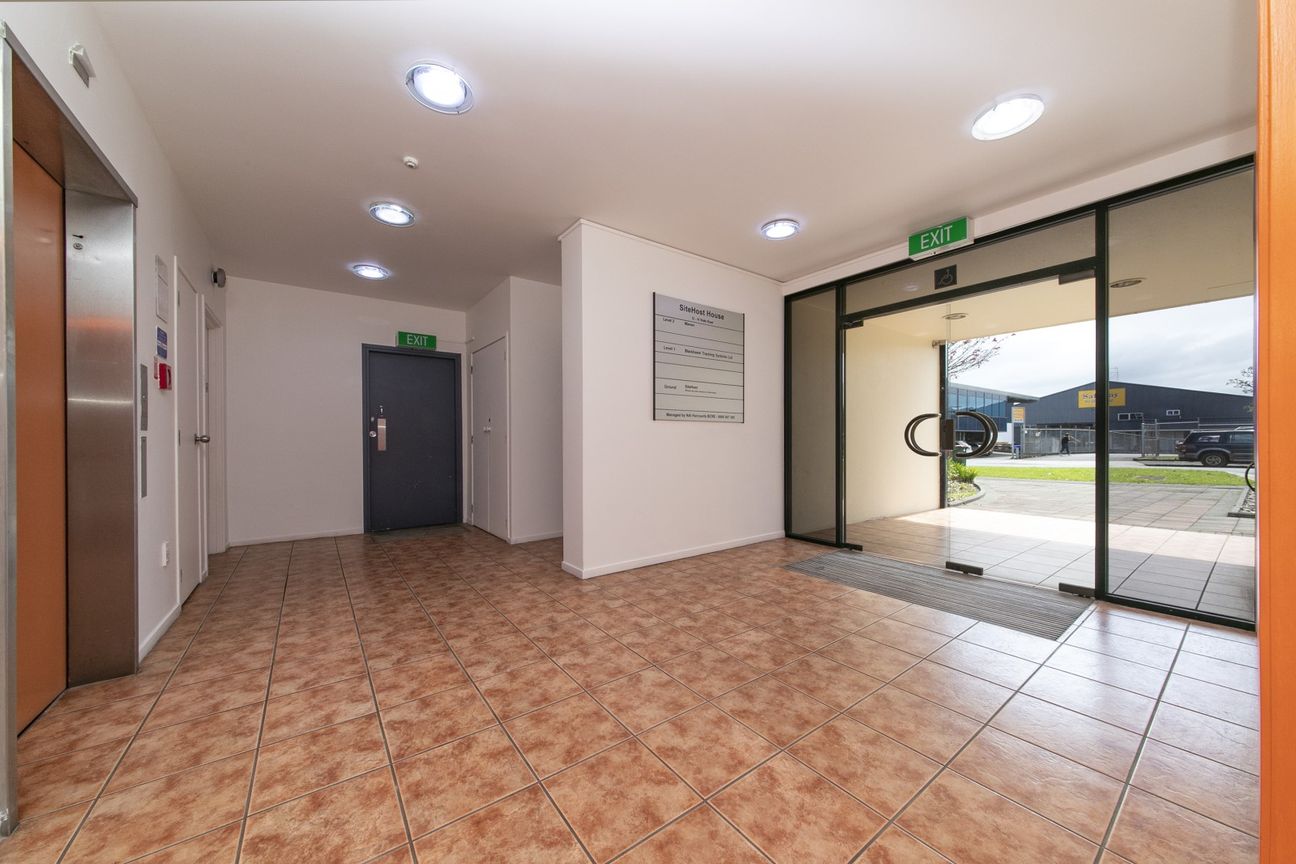 Cost-Effective Office with Fit-Out - Vista 3