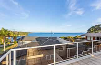 1019A Whangaparaoa Road, Manly