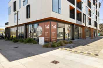 Stunning CBD Retail Corner Unit