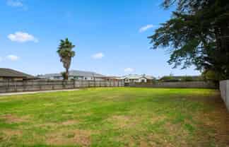 12 and 14 Aitkenhead Court, Parakai, Helensville