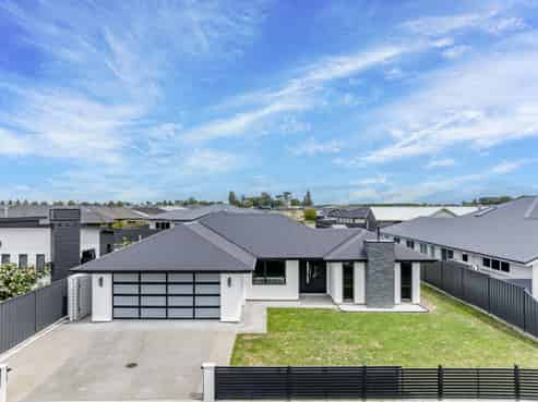 29 Hikawera Drive, Frimley