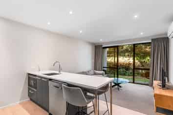 G04/69E Hall Avenue, Mangere