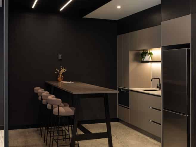 Exceptional Queen Street suite