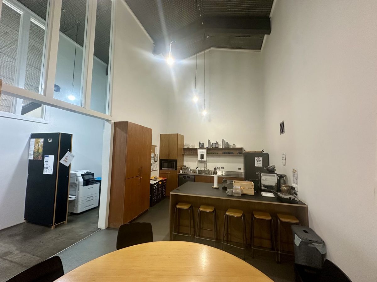 Inspiring Grey Lynn Office or Showroom – pohled 6
