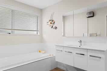 15 & 17 McIntosh Place, Kaiapoi