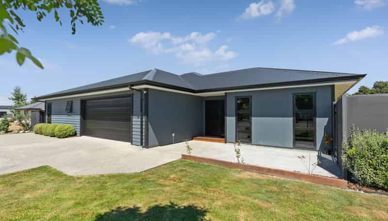 61 Marine Corps Drive, Masterton