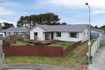 14 Matakane Street, Waitarere Beach