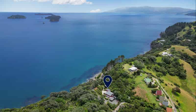 1116-1118 Colville Road , Amodeo Bay