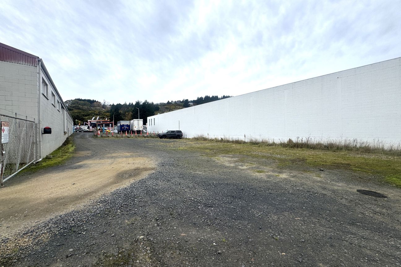 Affordable Yard Space for Lease - Vista 5