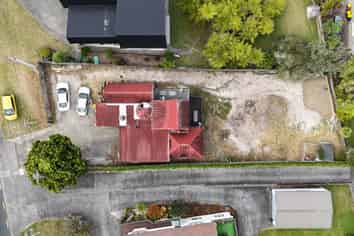 111 Sunset Road, Totara Vale