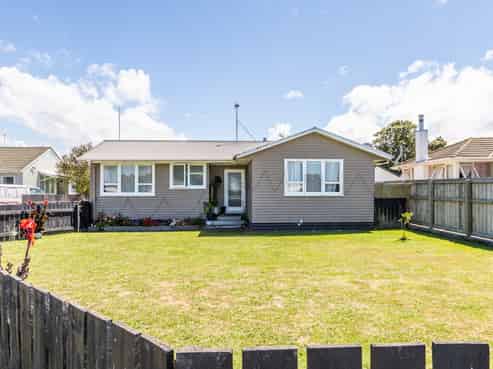413 Kotuku Street, Camberley
