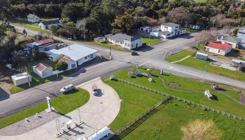 10818 Route 52, Pongaroa