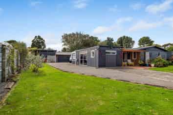 59 Patu-kukupa Street, Manaia