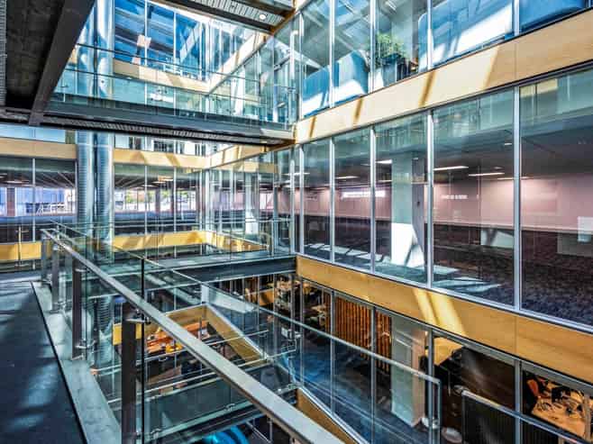 SUSTAINABLE DYNAMIC OFFICE
